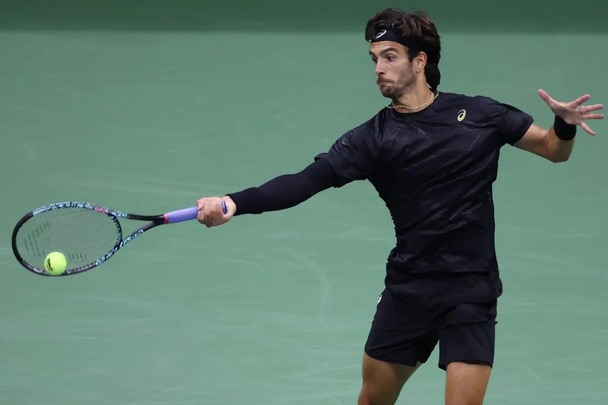 Lorenzo Musetti's opmars in Athene: Steeds dichter bij de ATP Finals